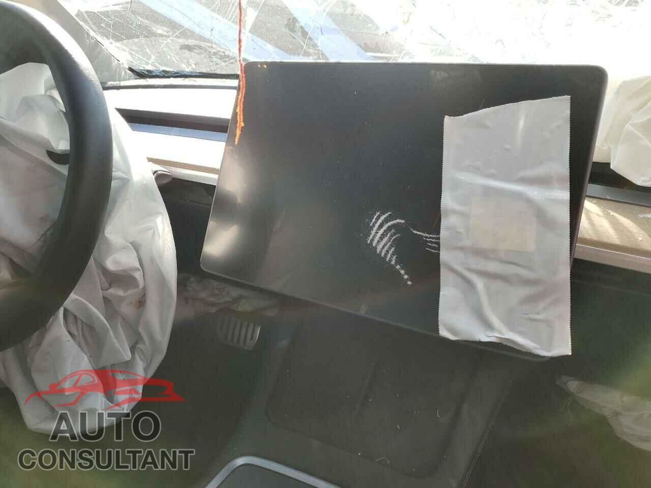 TESLA MODEL 3 2021 - 5YJ3E1EA2MF857448