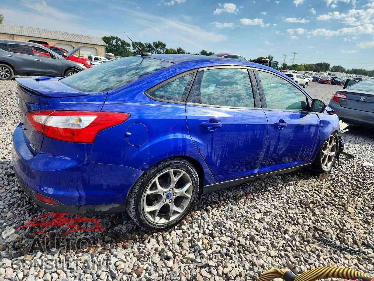 FORD FOCUS 2014 - 1FADP3F20EL371596