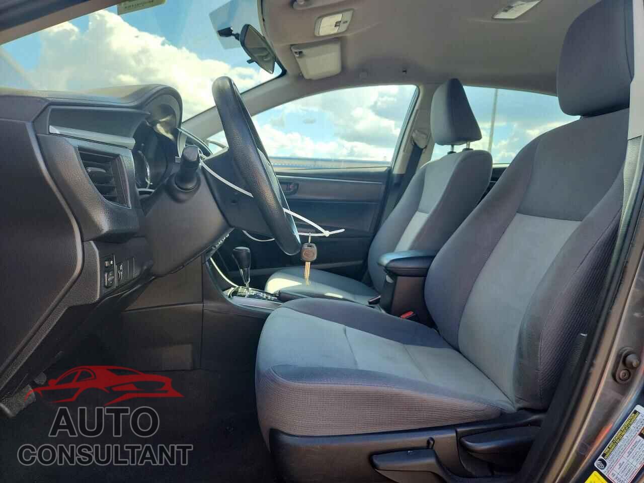 TOYOTA COROLLA 2015 - 2T1BURHE3FC352330