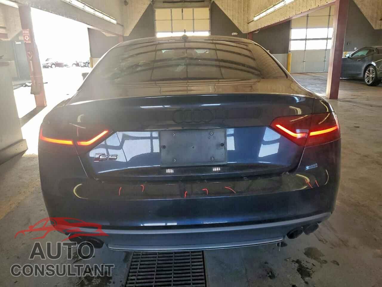 AUDI S5/RS5 2013 - WAUCGAFRXDA050129