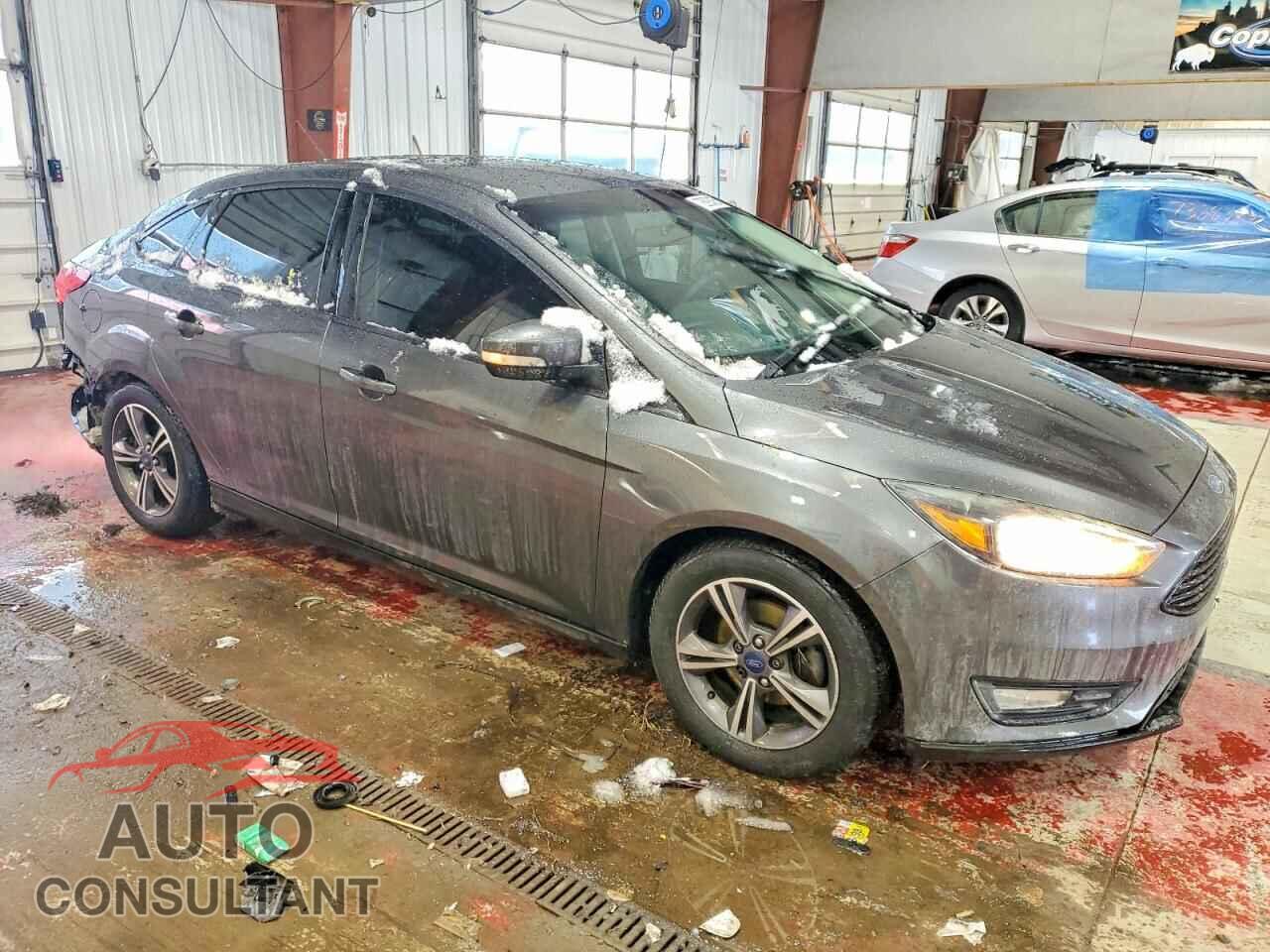 FORD FOCUS 2017 - 1FADP3FE7HL339856