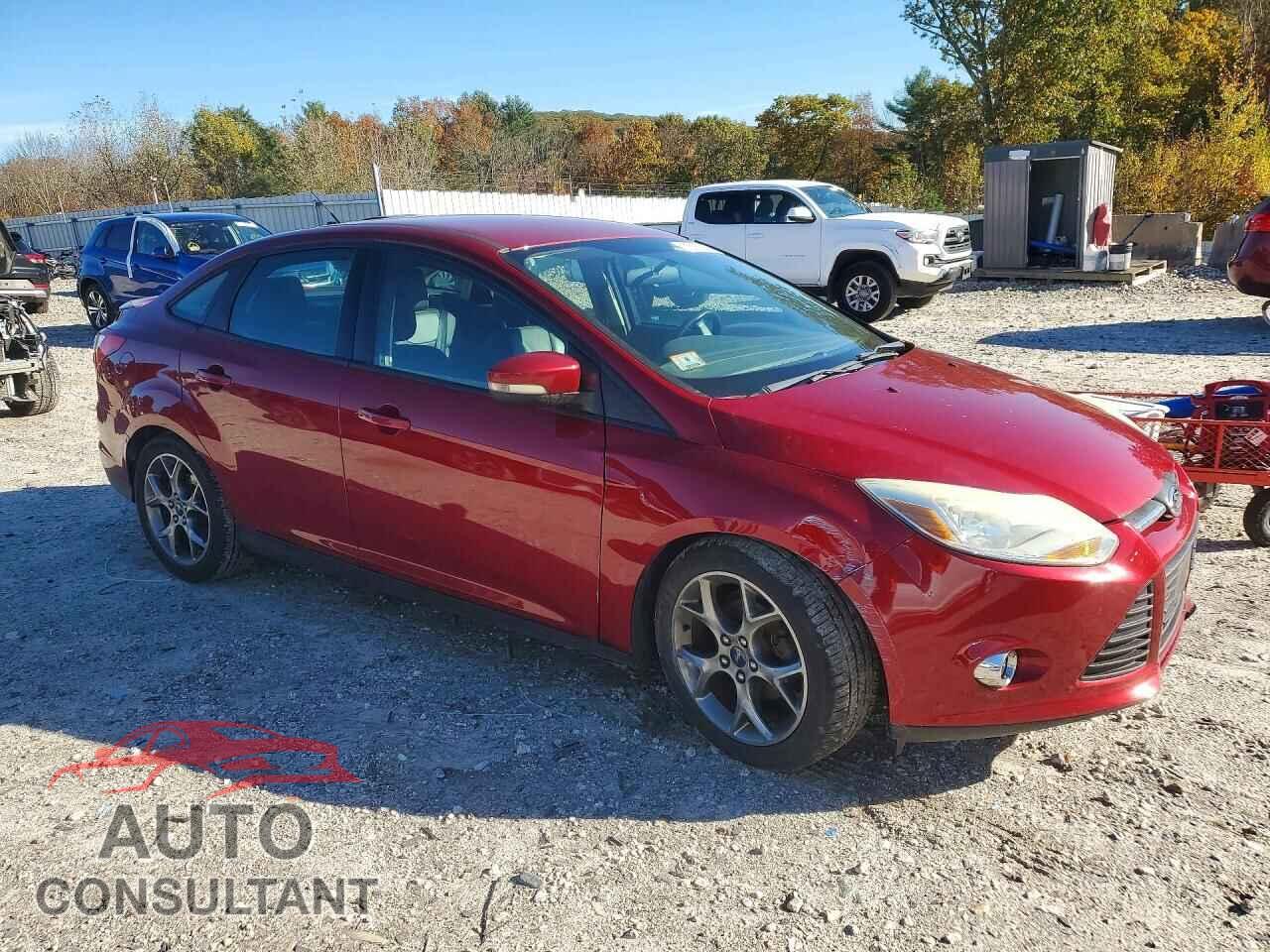 FORD FOCUS 2014 - 1FADP3F2XEL215193