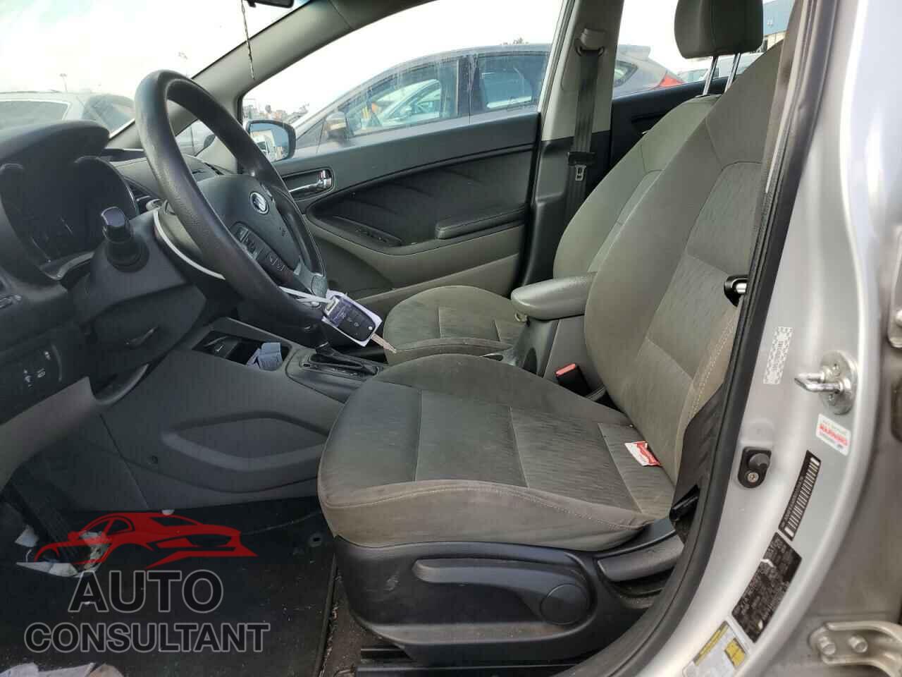 KIA FORTE 2016 - KNAFK4A60G5519476
