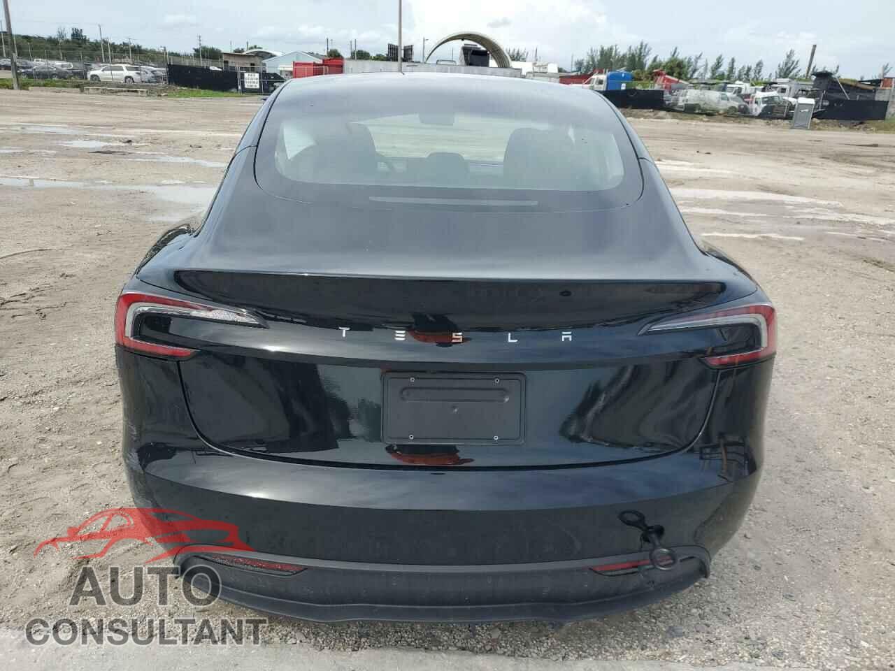 TESLA MODEL 3 2024 - 5YJ3E1EA3RF734877