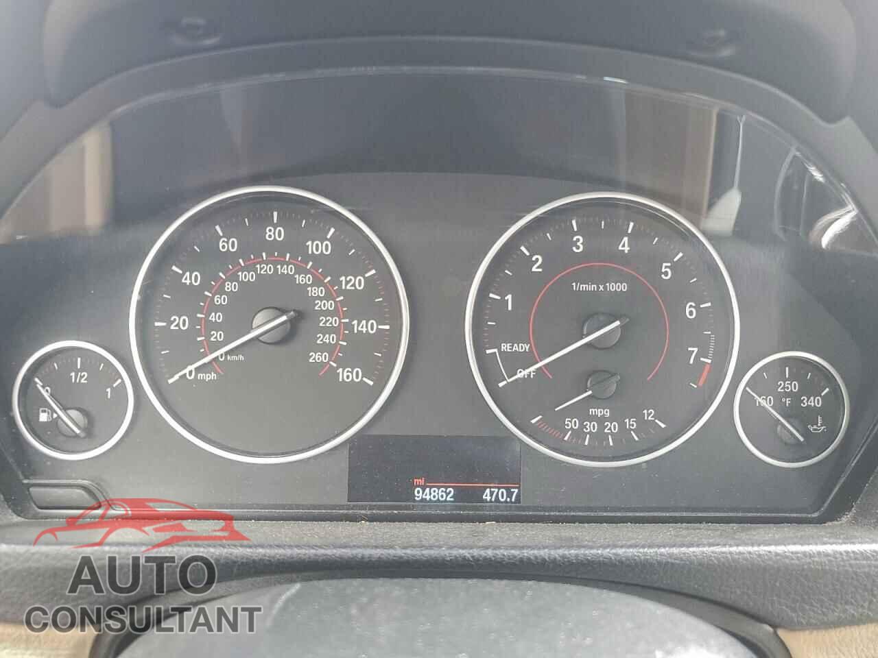 BMW 3 SERIES 2016 - WBA8E3G51GNU05592