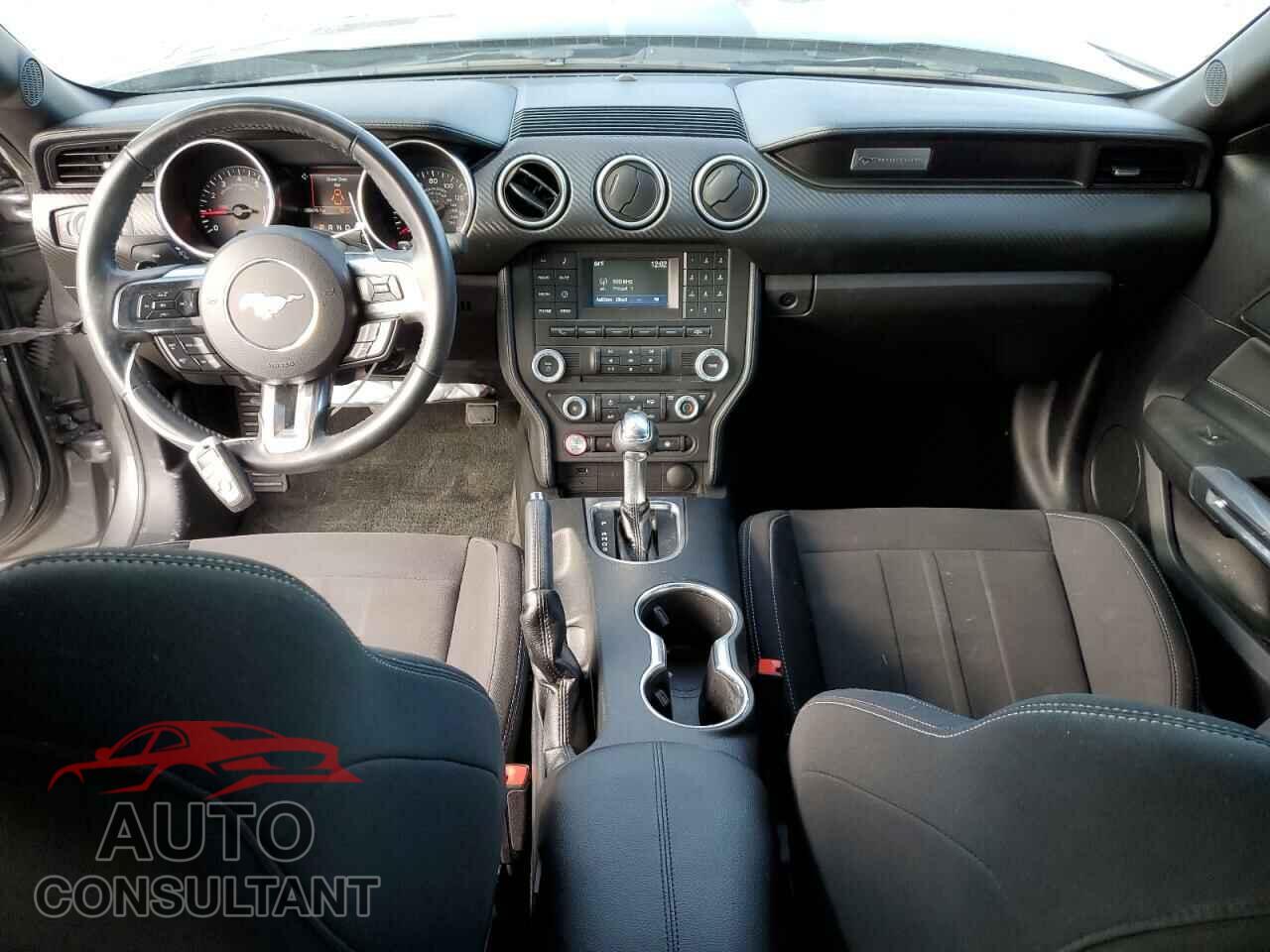 FORD MUSTANG 2018 - 1FA6P8TH3J5104157