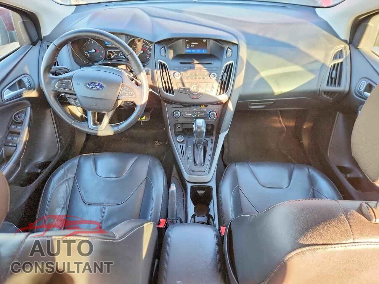FORD FOCUS 2016 - 1FADP3F26GL379575