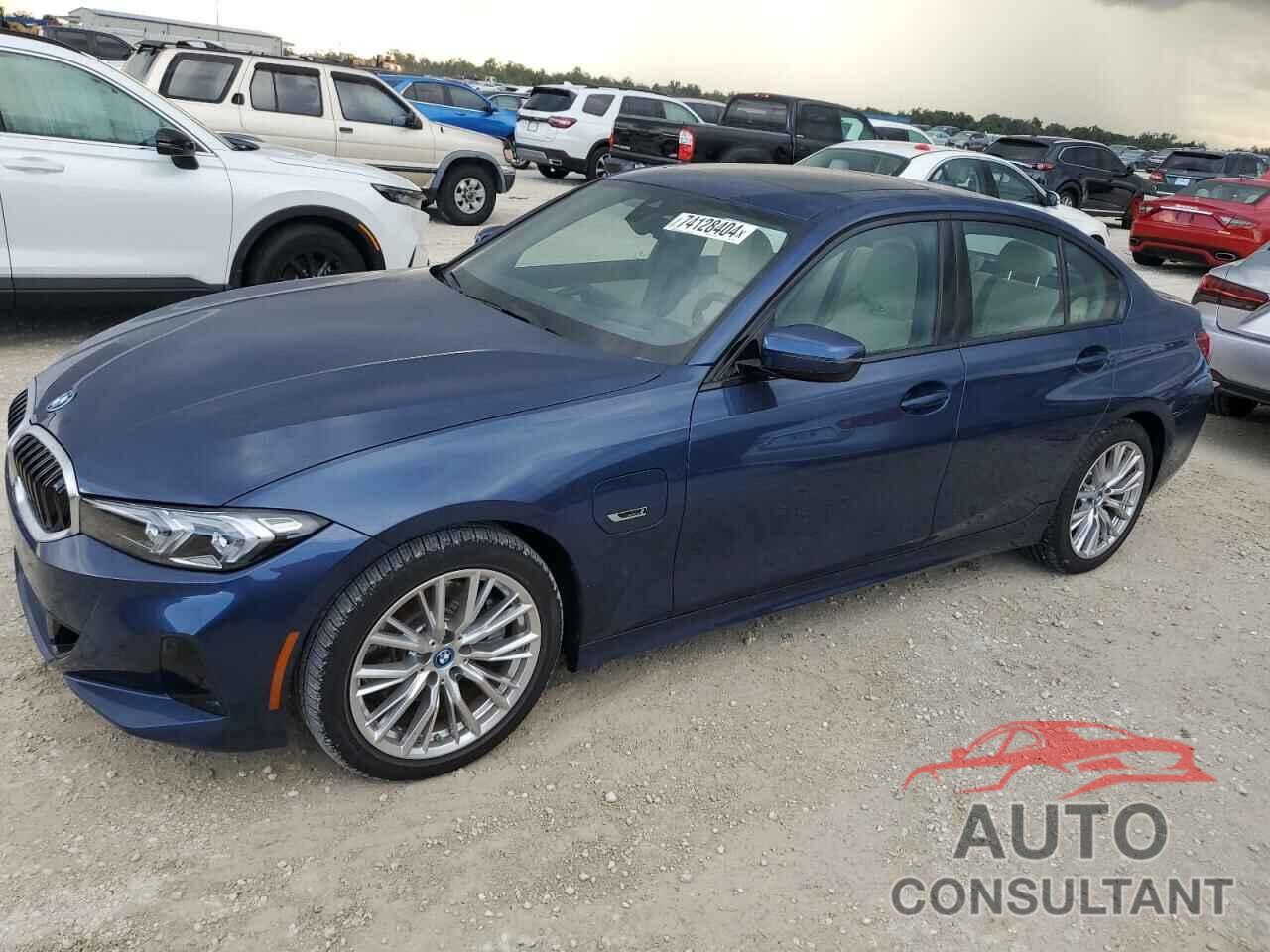 BMW 3 SERIES 2023 - 3MW39FF00P8C82361