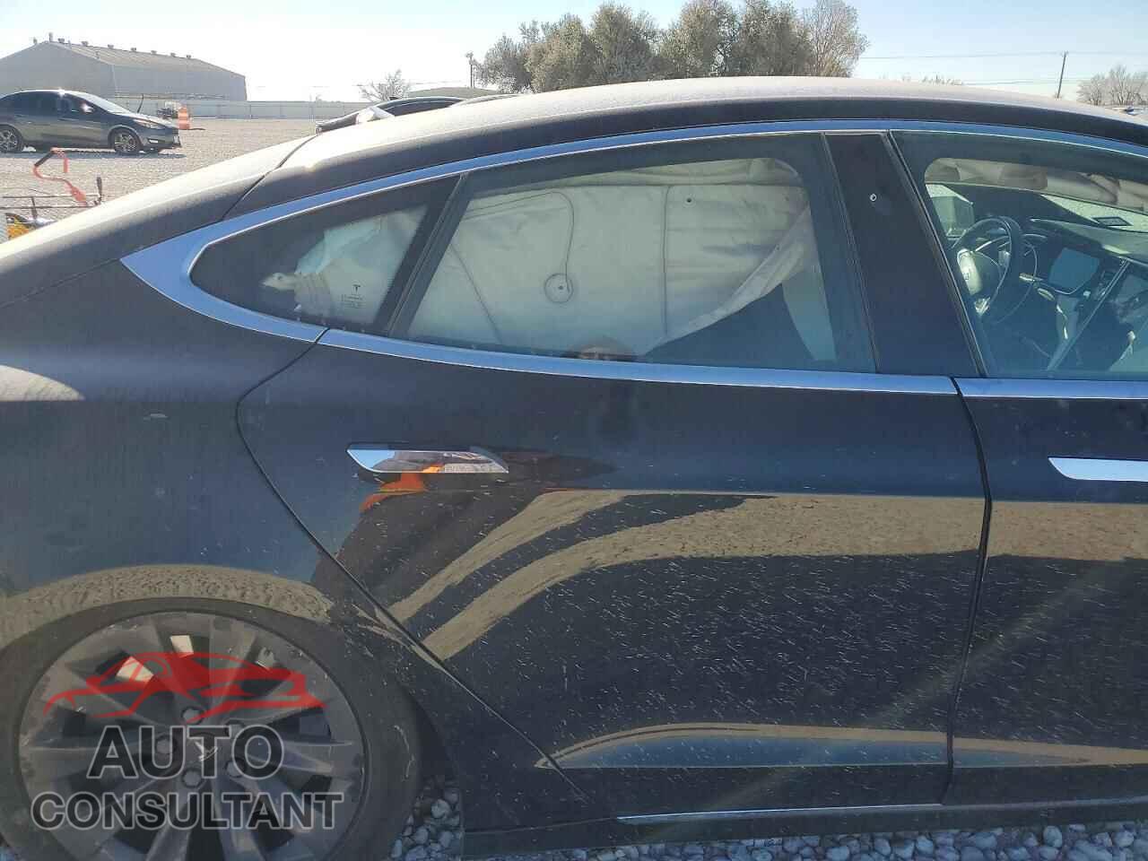 TESLA MODEL S 2017 - 5YJSA1E28HF221672