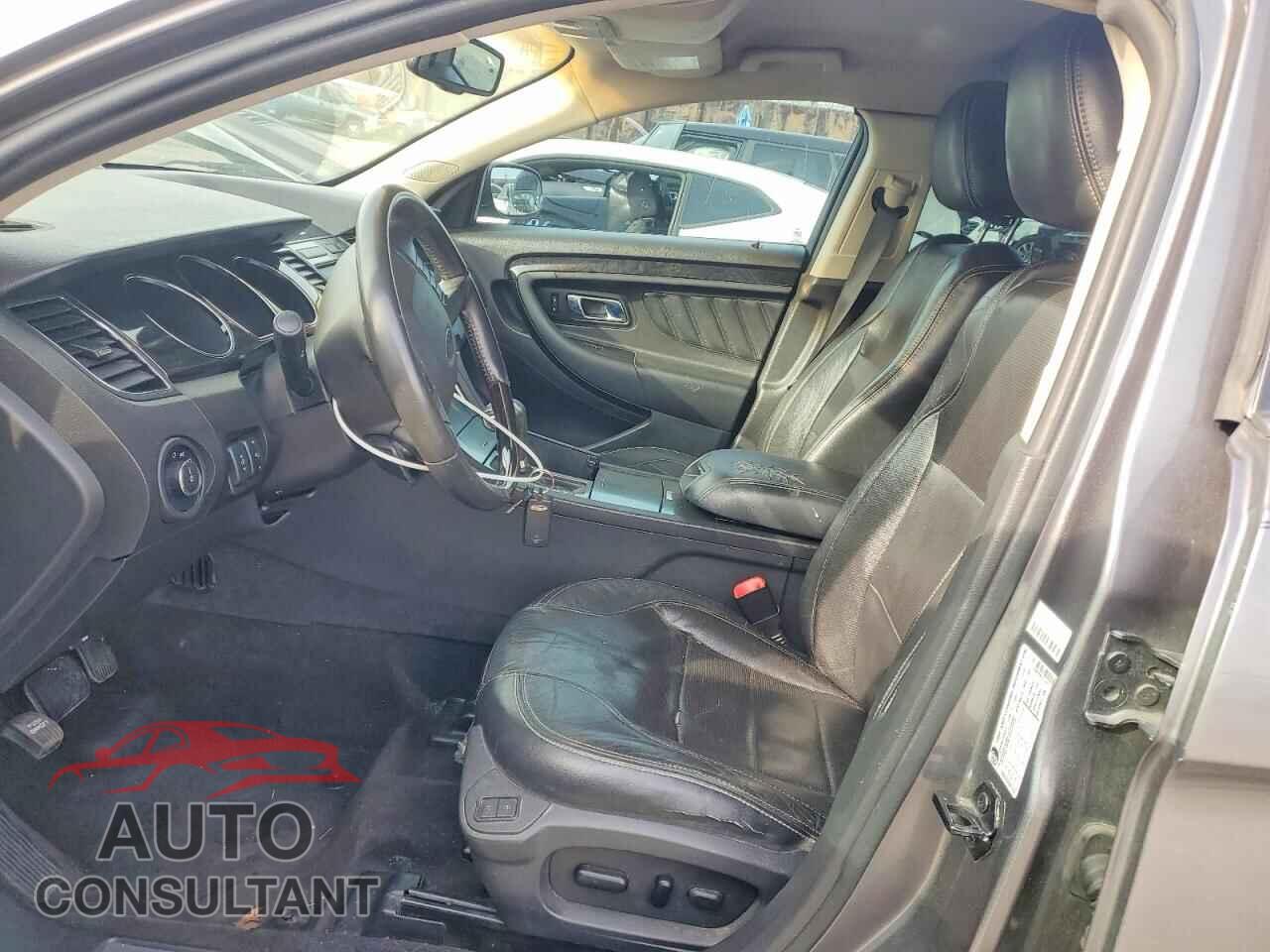FORD TAURUS 2012 - 1FAHP2FW5CG128015