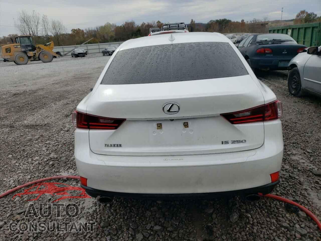LEXUS IS 2015 - JTHBF1D2XF5051668