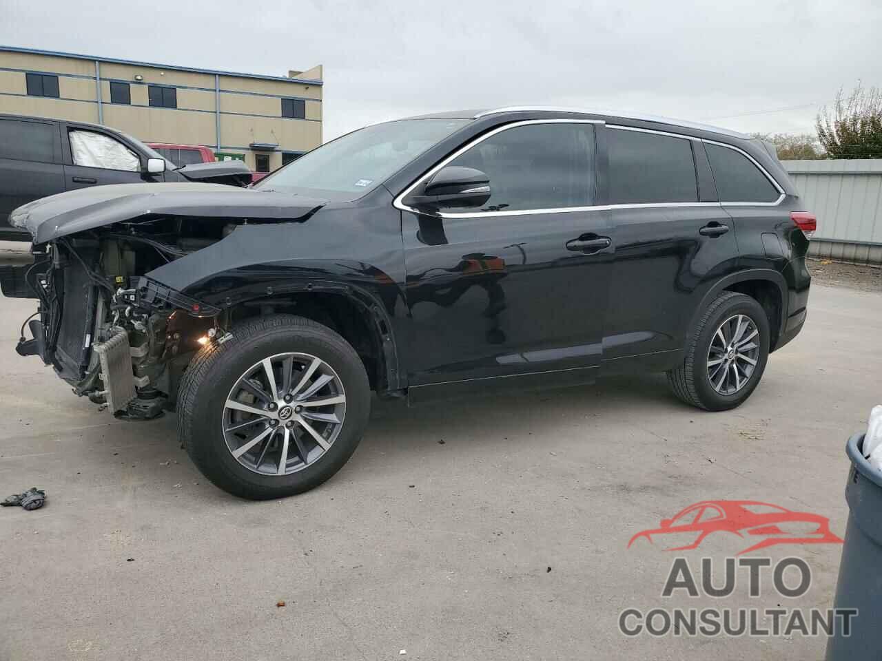 TOYOTA HIGHLANDER 2017 - 5TDKZRFH8HS211987