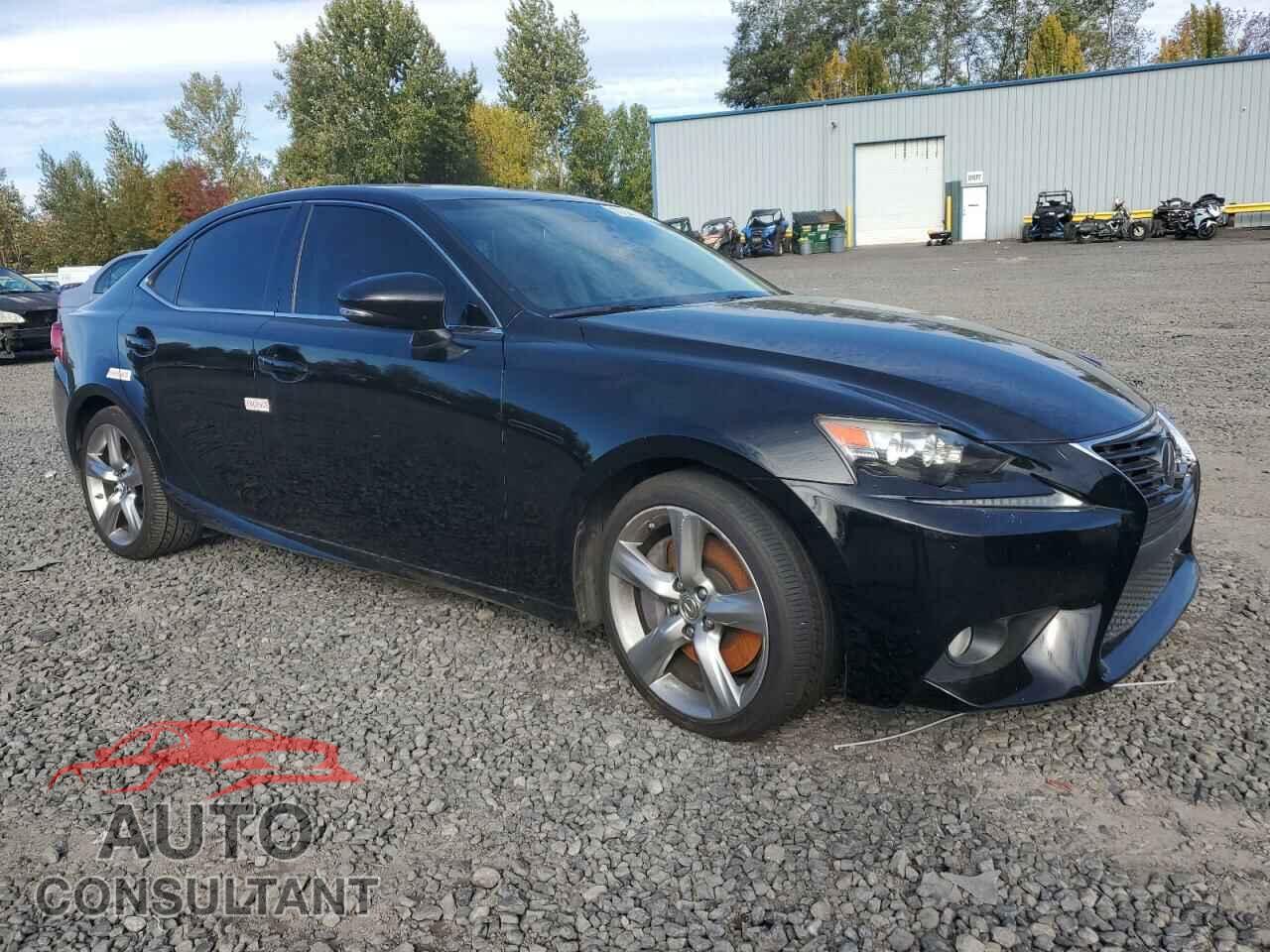 LEXUS IS 2014 - JTHBE1D23E5004838