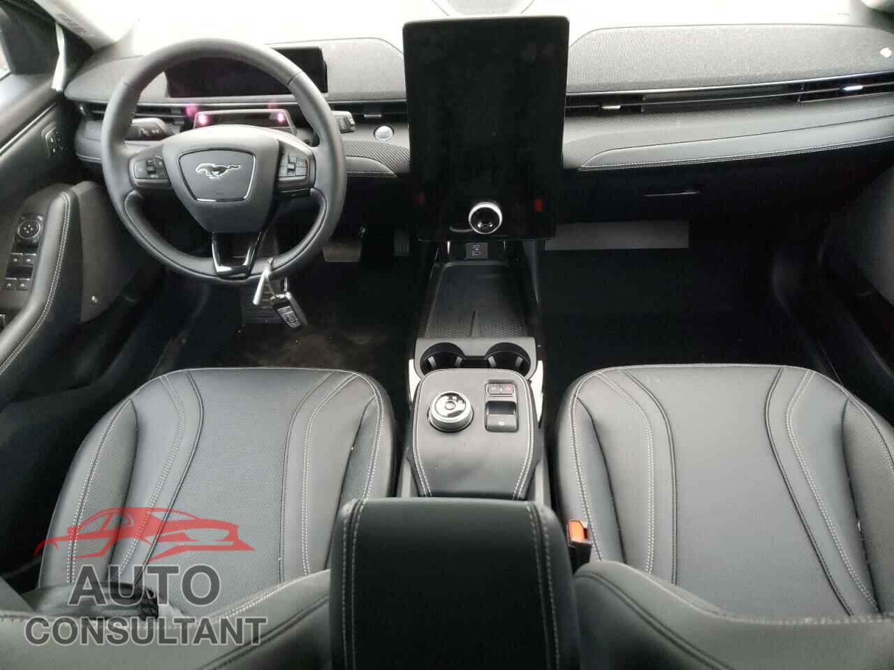 FORD MUSTANG 2023 - 3FMTK3SS5PMA18598