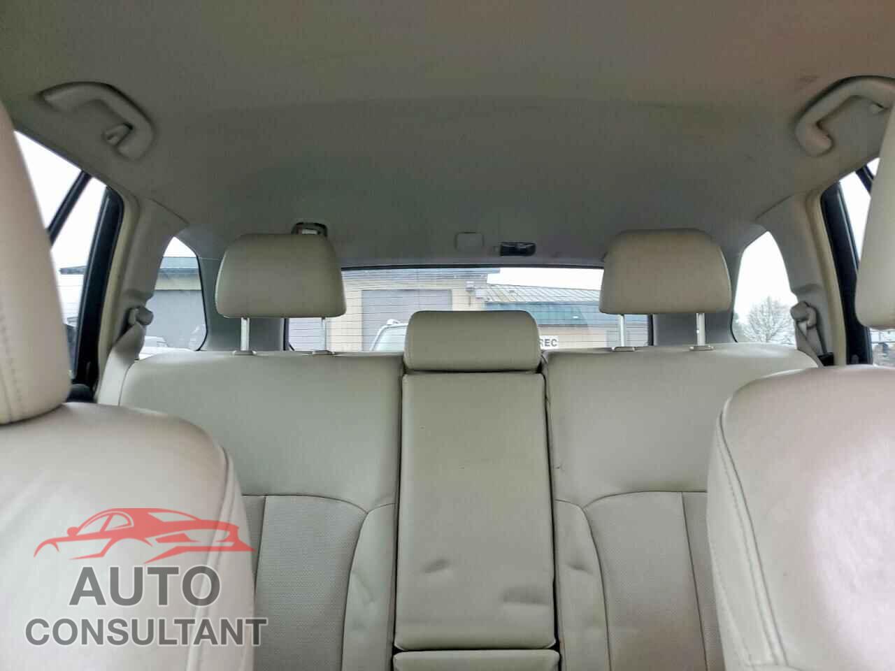 SUBARU OUTBACK 2014 - 4S4BRBLC3E3270521