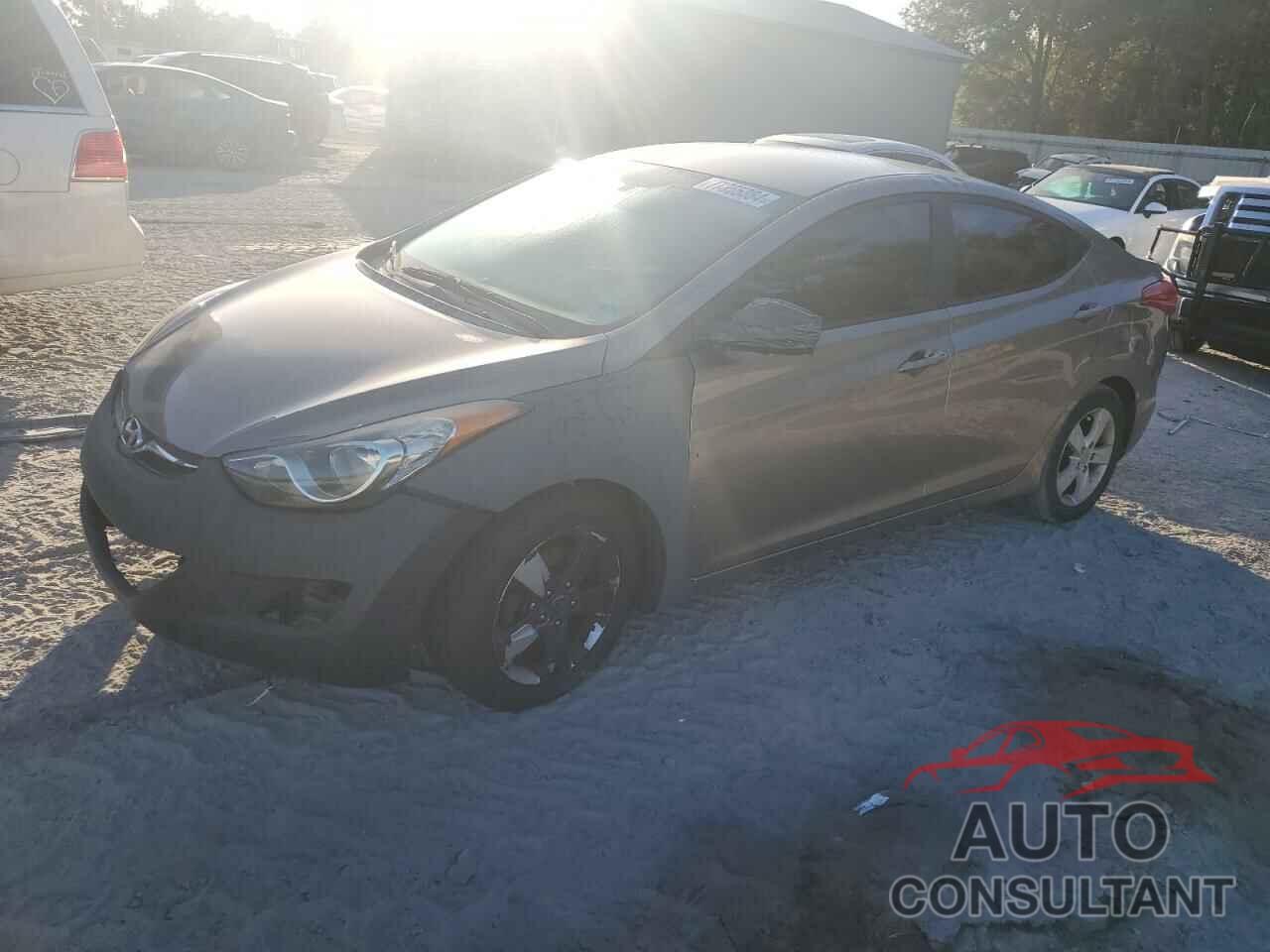 HYUNDAI ELANTRA 2013 - 5NPDH4AE9DH437032