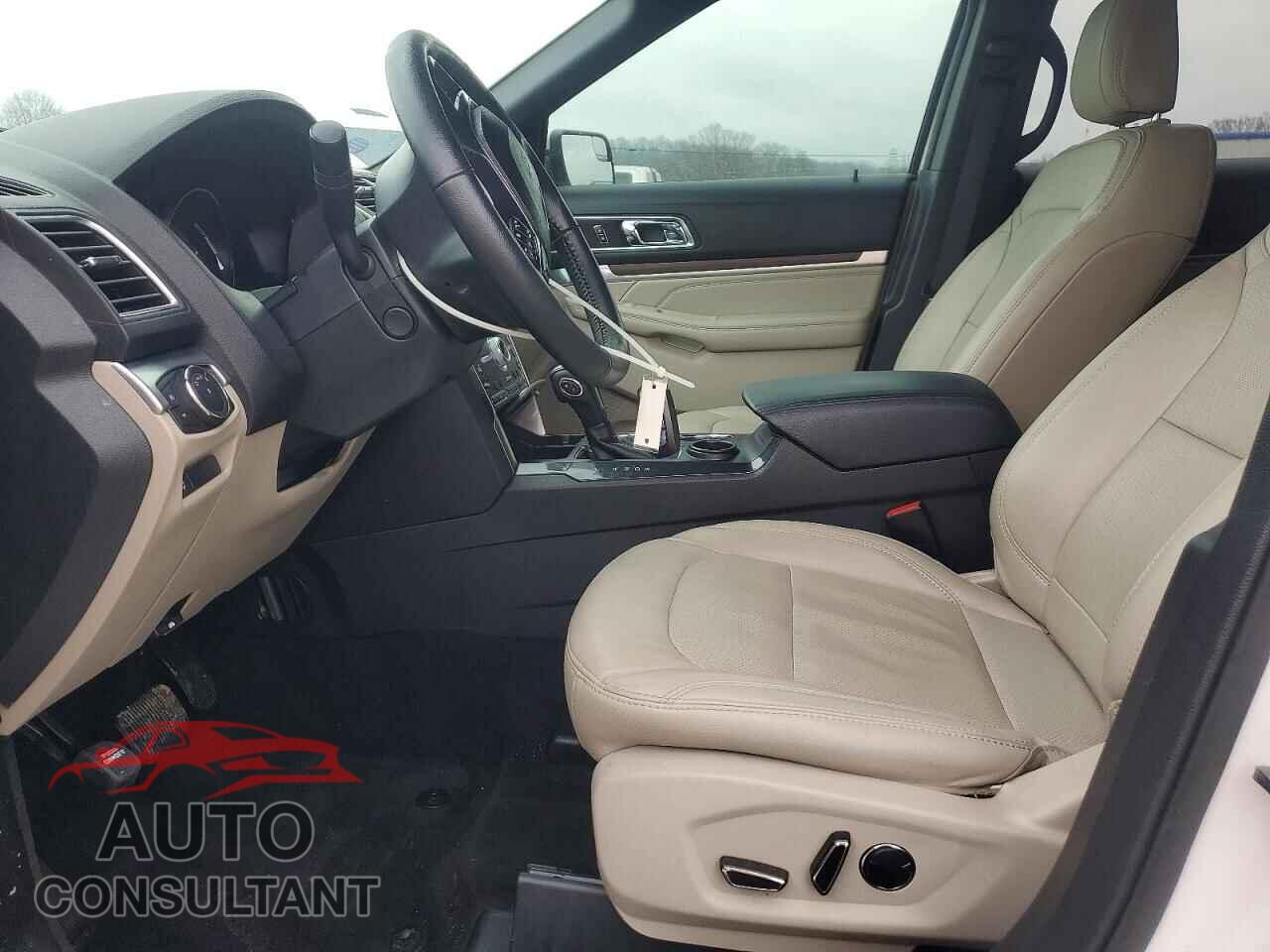 FORD EXPLORER 2018 - 1FM5K7F8XJGB84230