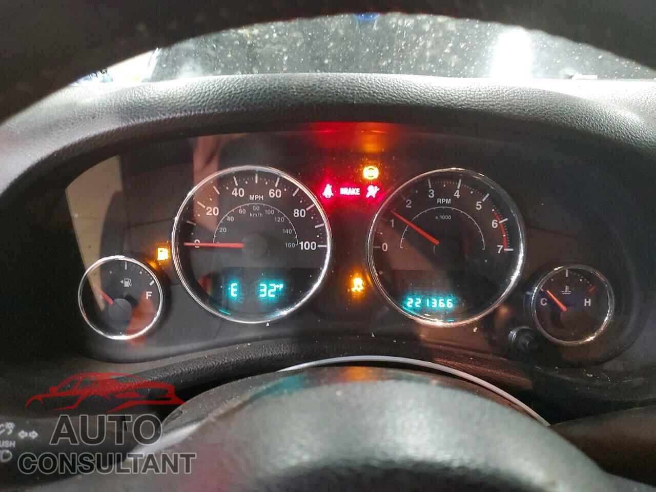 JEEP WRANGLER 2011 - 1J4AA2D12BL521782