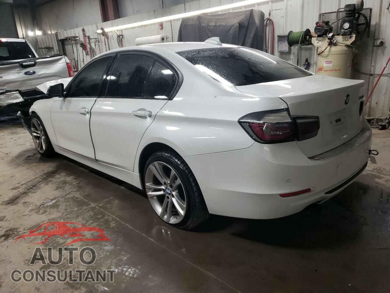 BMW 3 SERIES 2013 - WBA3C1C55DF436151