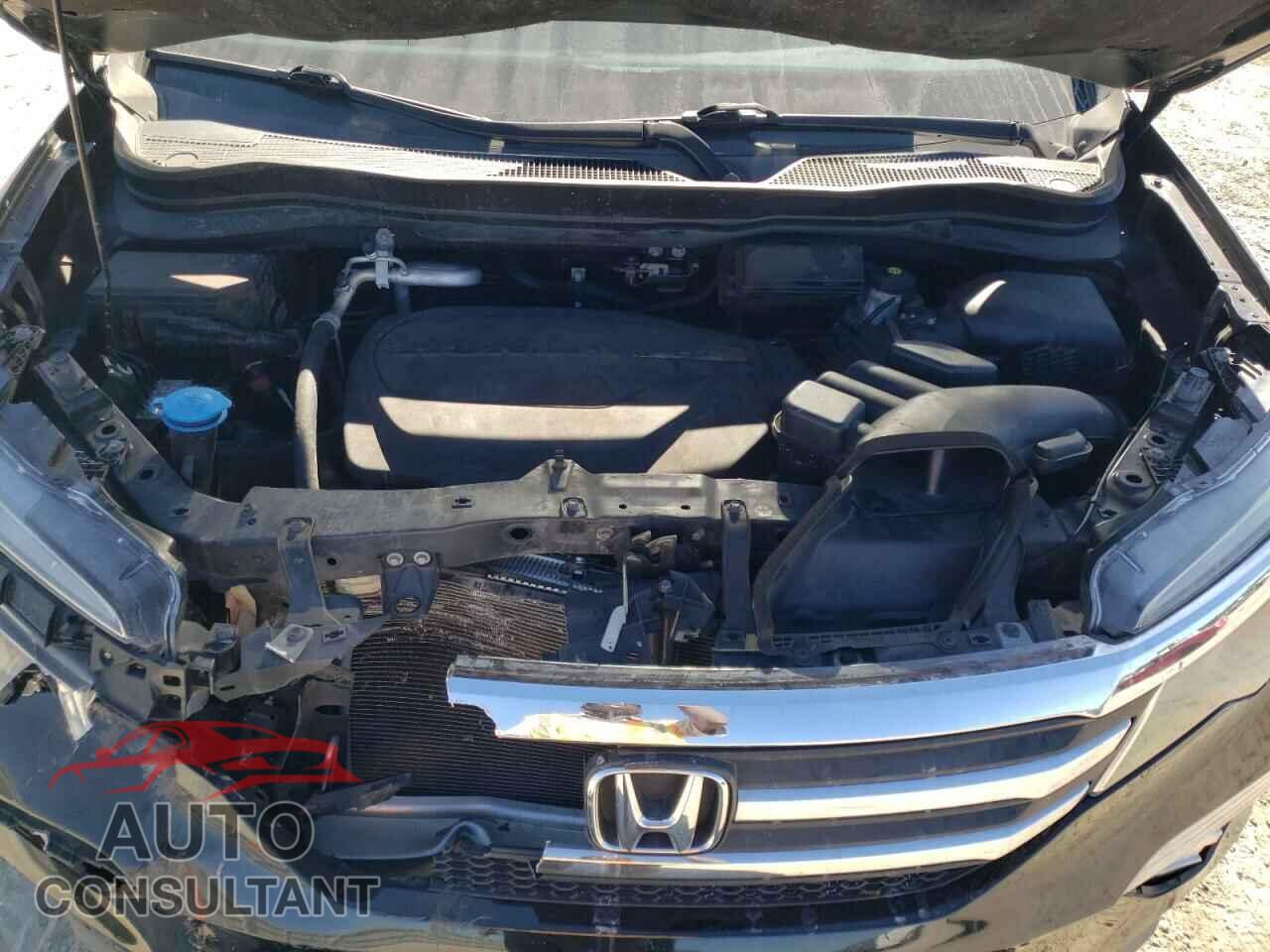 HONDA PILOT 2017 - 5FNYF5H80HB033506
