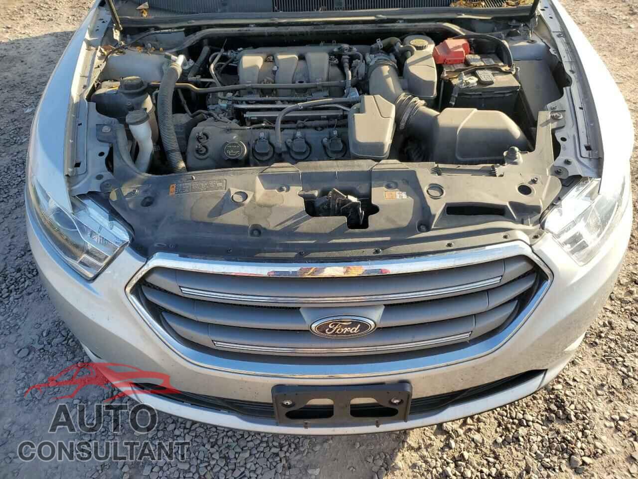 FORD TAURUS 2017 - 1FAHP2E82HG136826