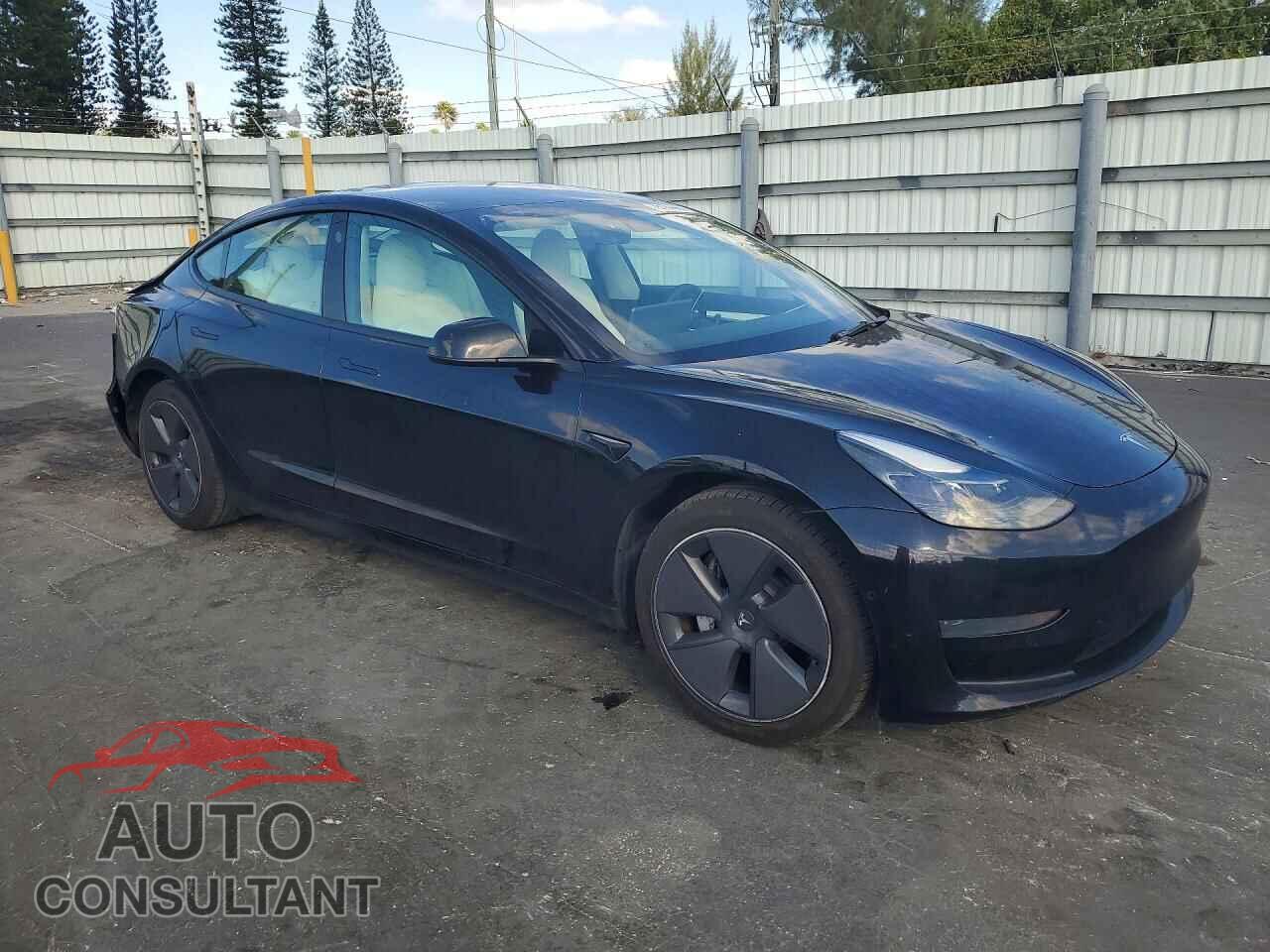 TESLA MODEL 3 2022 - 5YJ3E1EA6NF353535