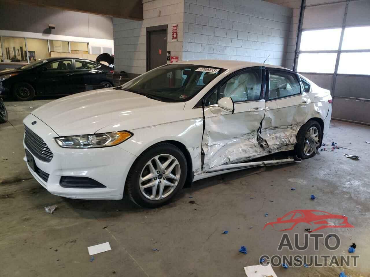 FORD FUSION 2015 - 1FA6P0H74F5104998