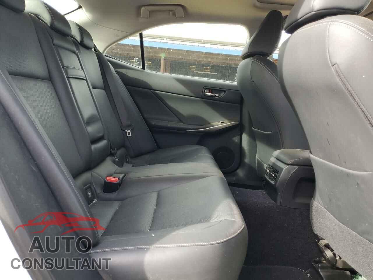 LEXUS IS 2014 - JTHBF1D22E5007419