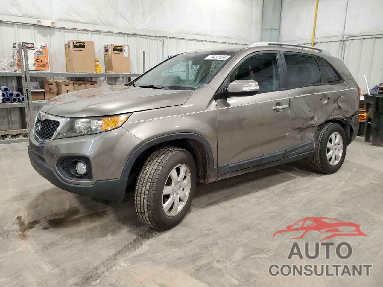 KIA SORENTO 2011 - 5XYKT3A17BG080533