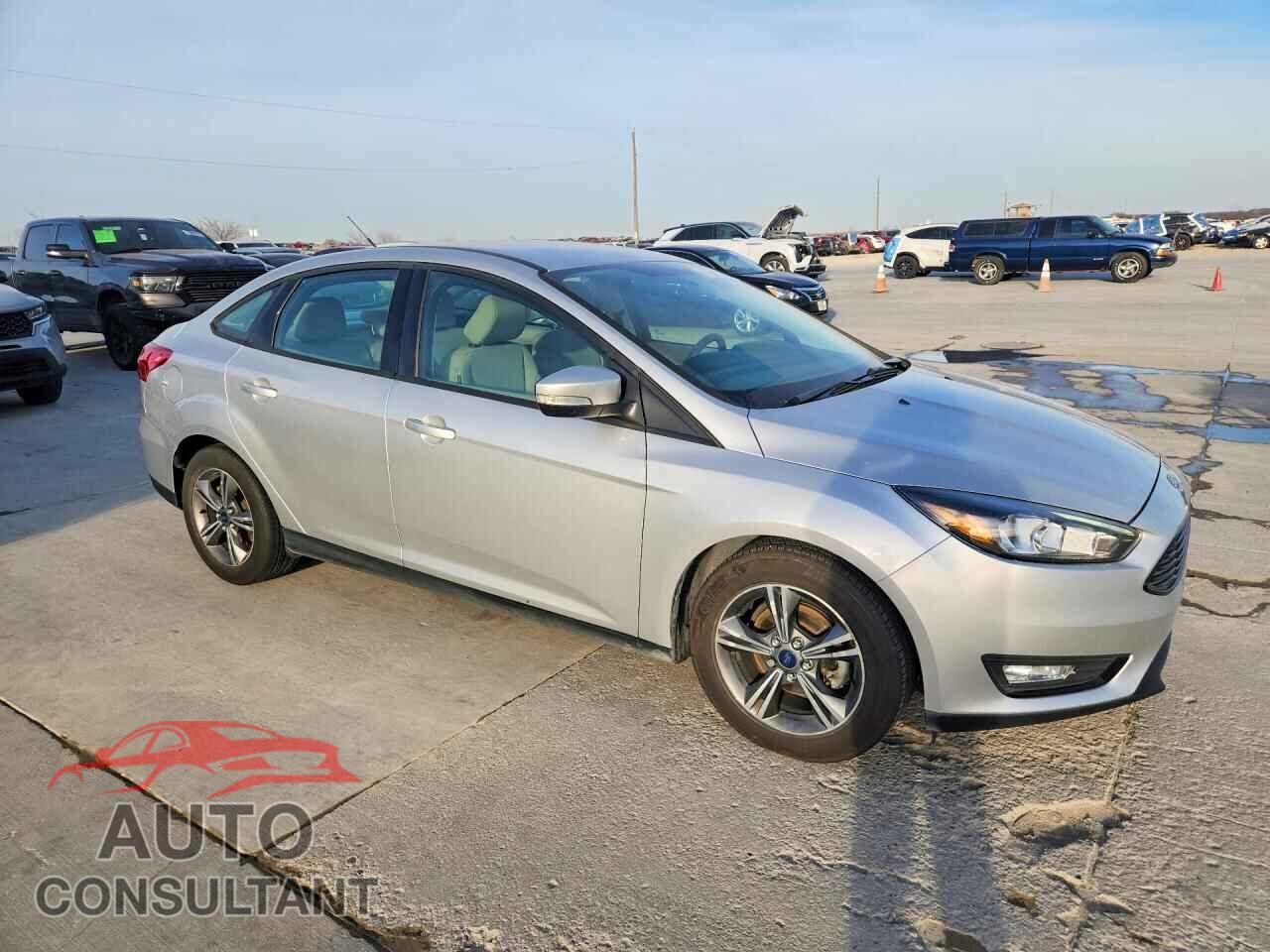 FORD FOCUS 2017 - 1FADP3FE8HL244688