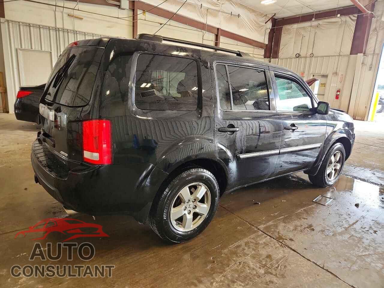 HONDA PILOT 2011 - 5FNYF4H77BB069699