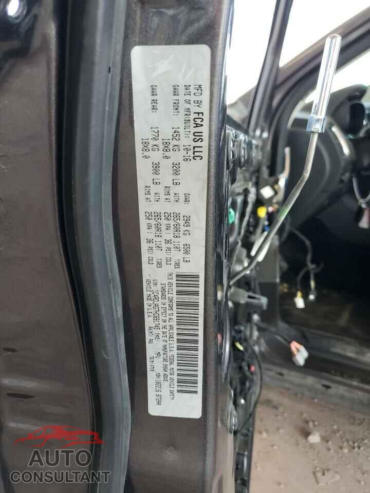 DODGE DURANGO 2017 - 1C4RDJAG7HC691745