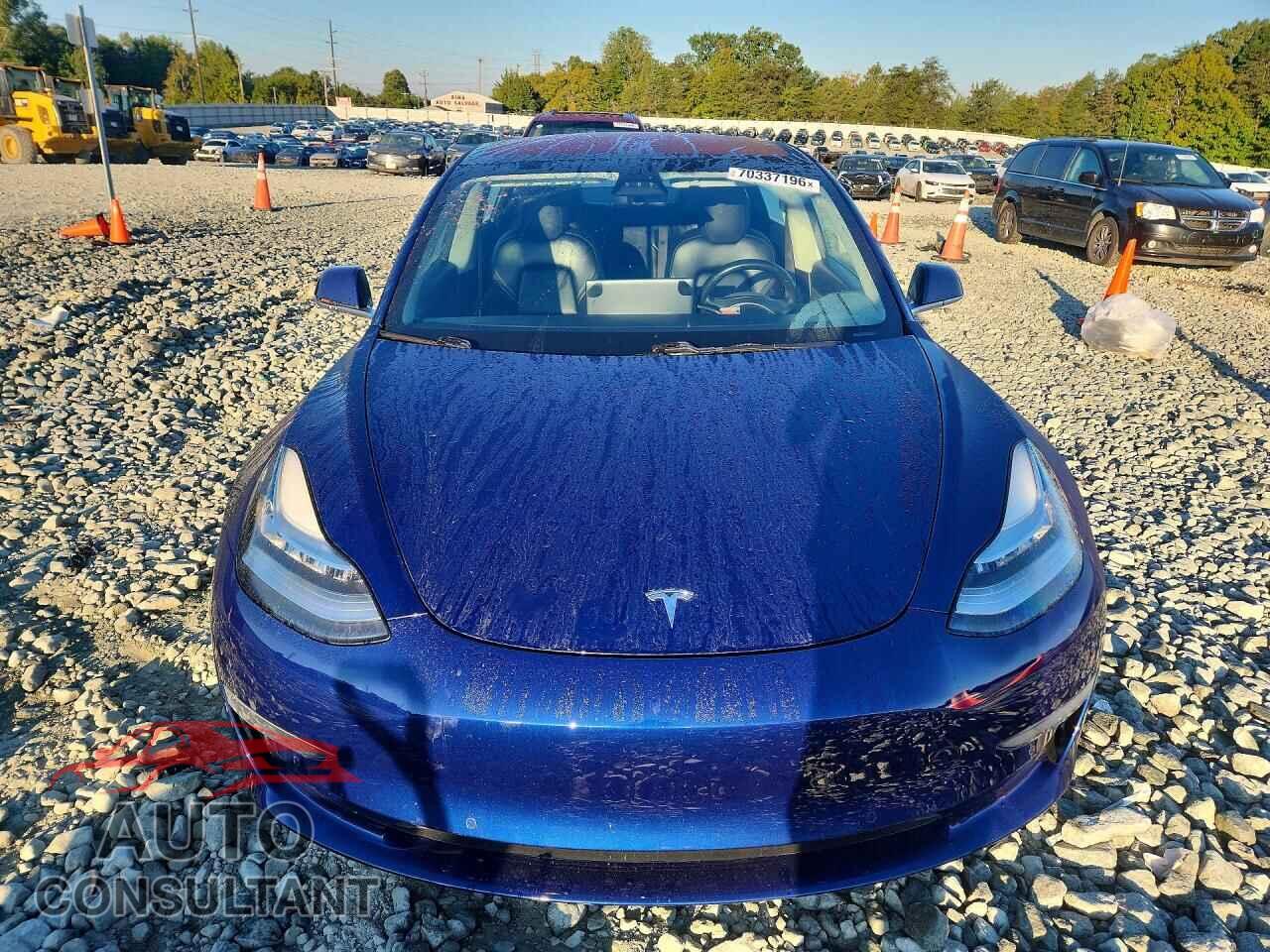 TESLA MODEL 3 2018 - 5YJ3E1EA8JF039606