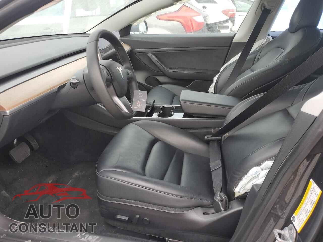 TESLA MODEL 3 2020 - 5YJ3E1EA2LF611532
