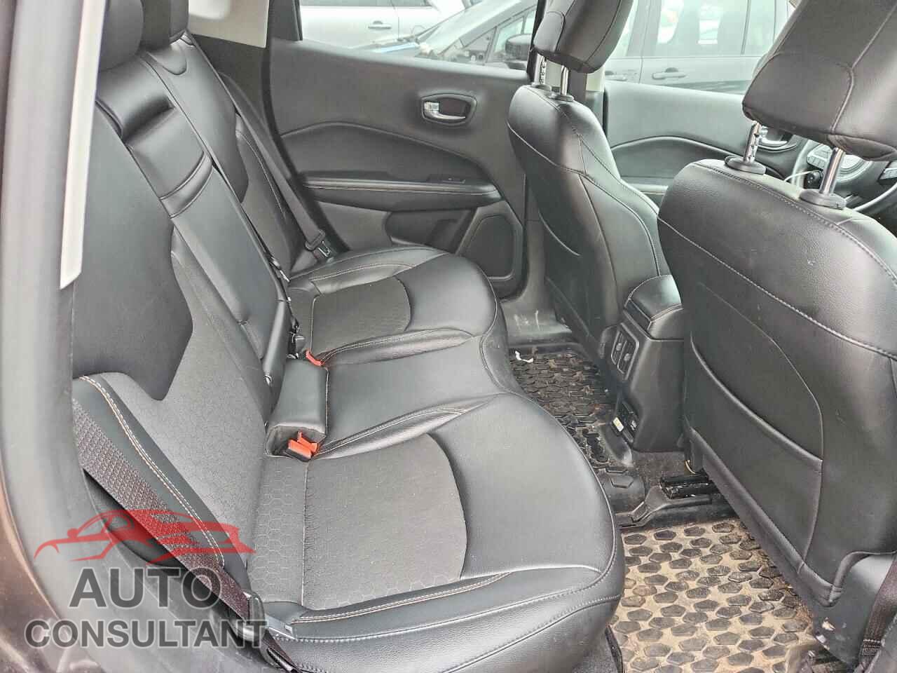 JEEP COMPASS 2019 - 3C4NJDBB7KT792534