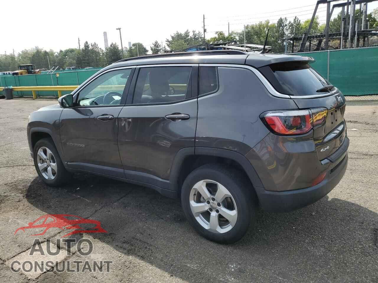 JEEP COMPASS 2018 - 3C4NJDBB2JT458393
