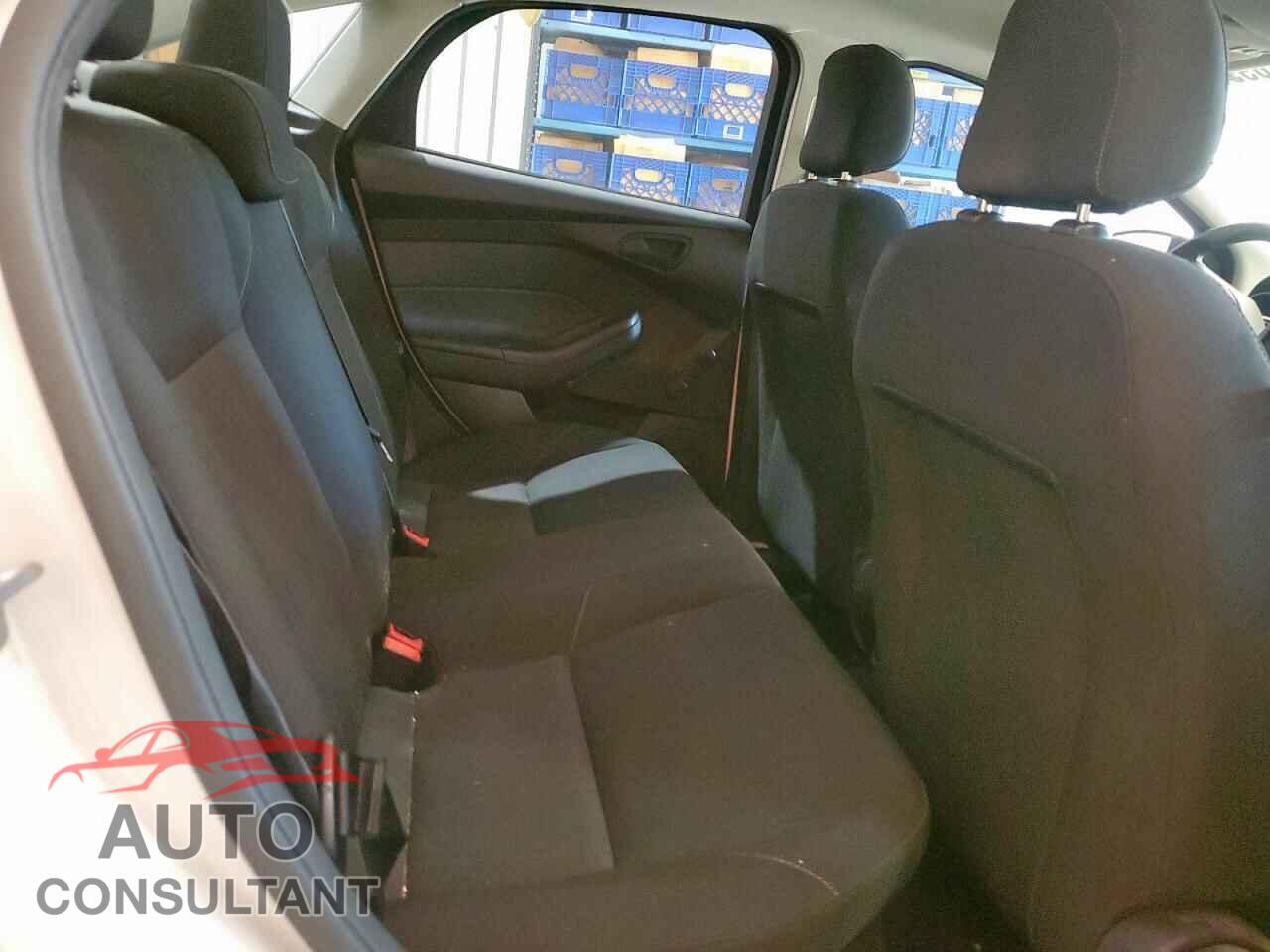 FORD FOCUS 2017 - 1FADP3E20HL219467