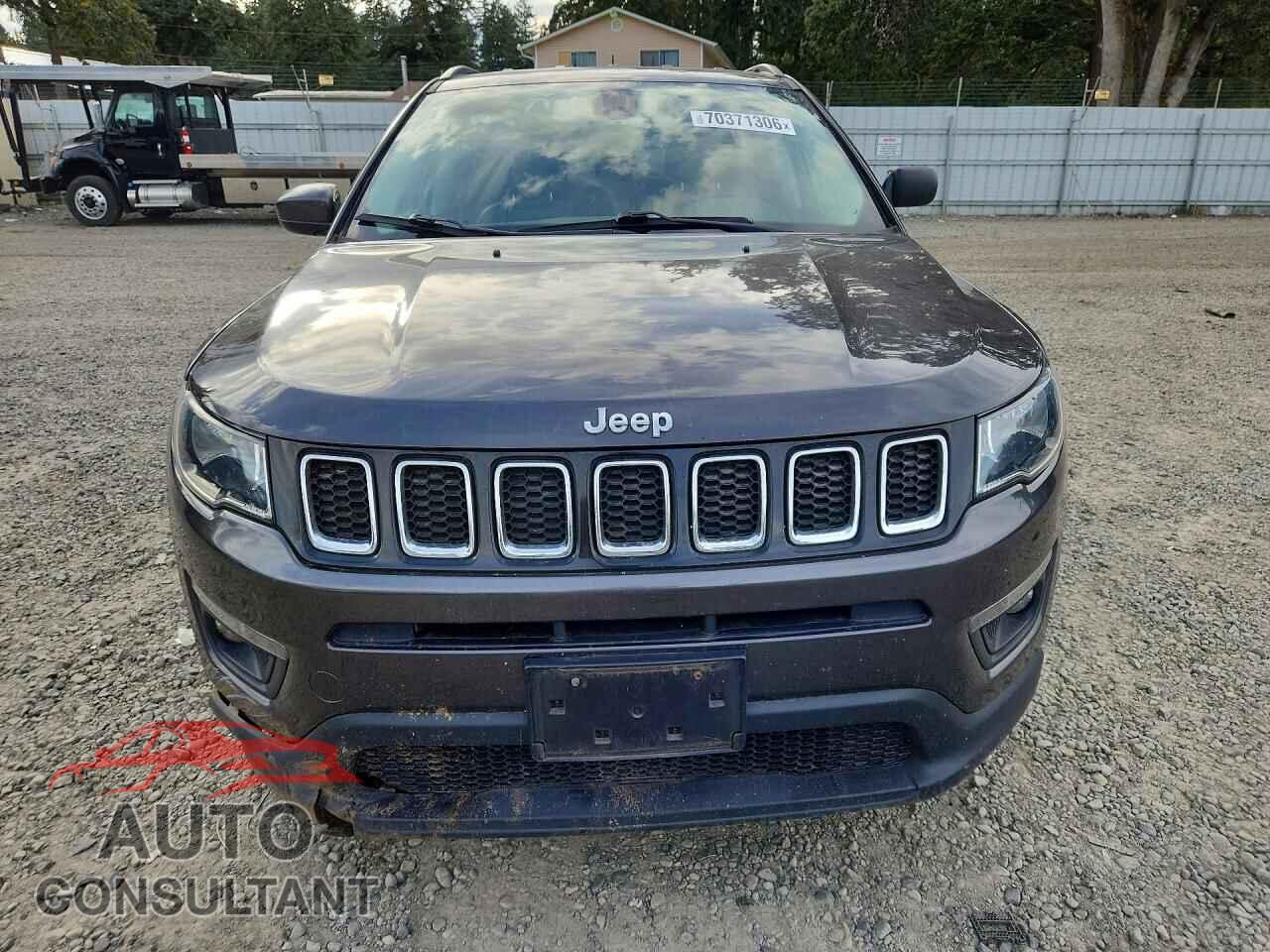 JEEP COMPASS 2019 - 3C4NJDBB2KT749901