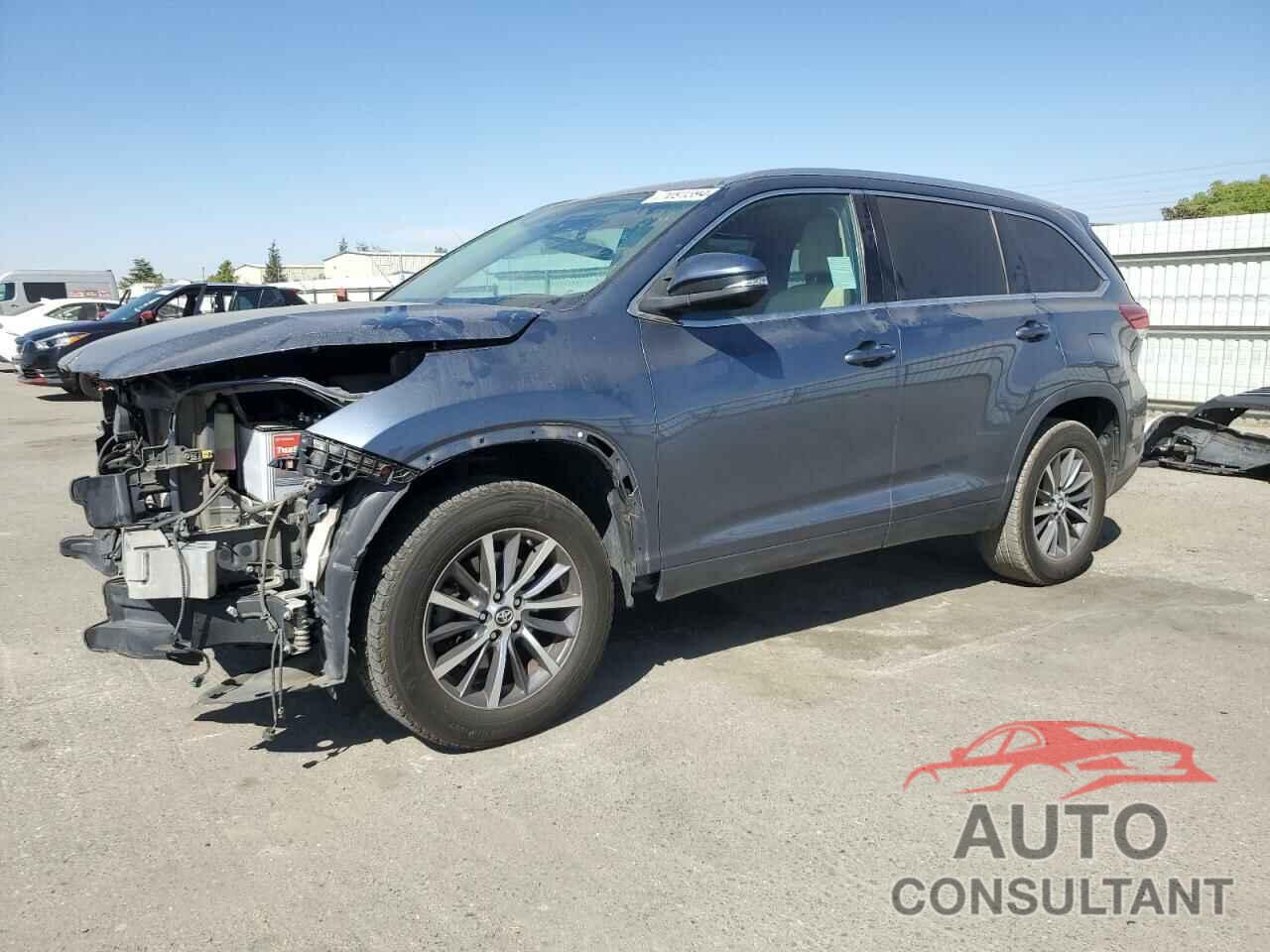 TOYOTA HIGHLANDER 2018 - 5TDKZRFH2JS244747