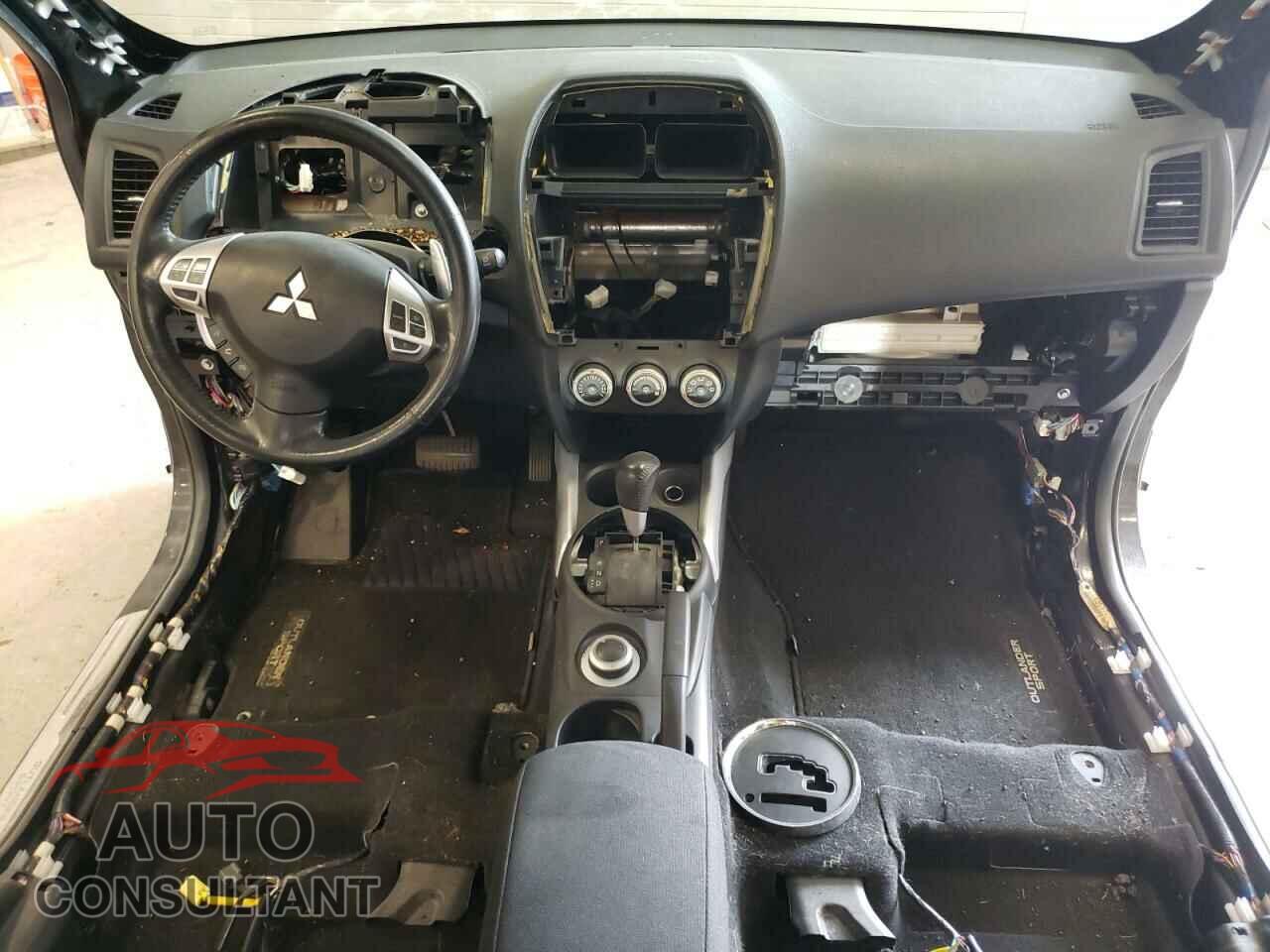 MITSUBISHI OUTLANDER 2011 - JA4AR4AU2BZ007740