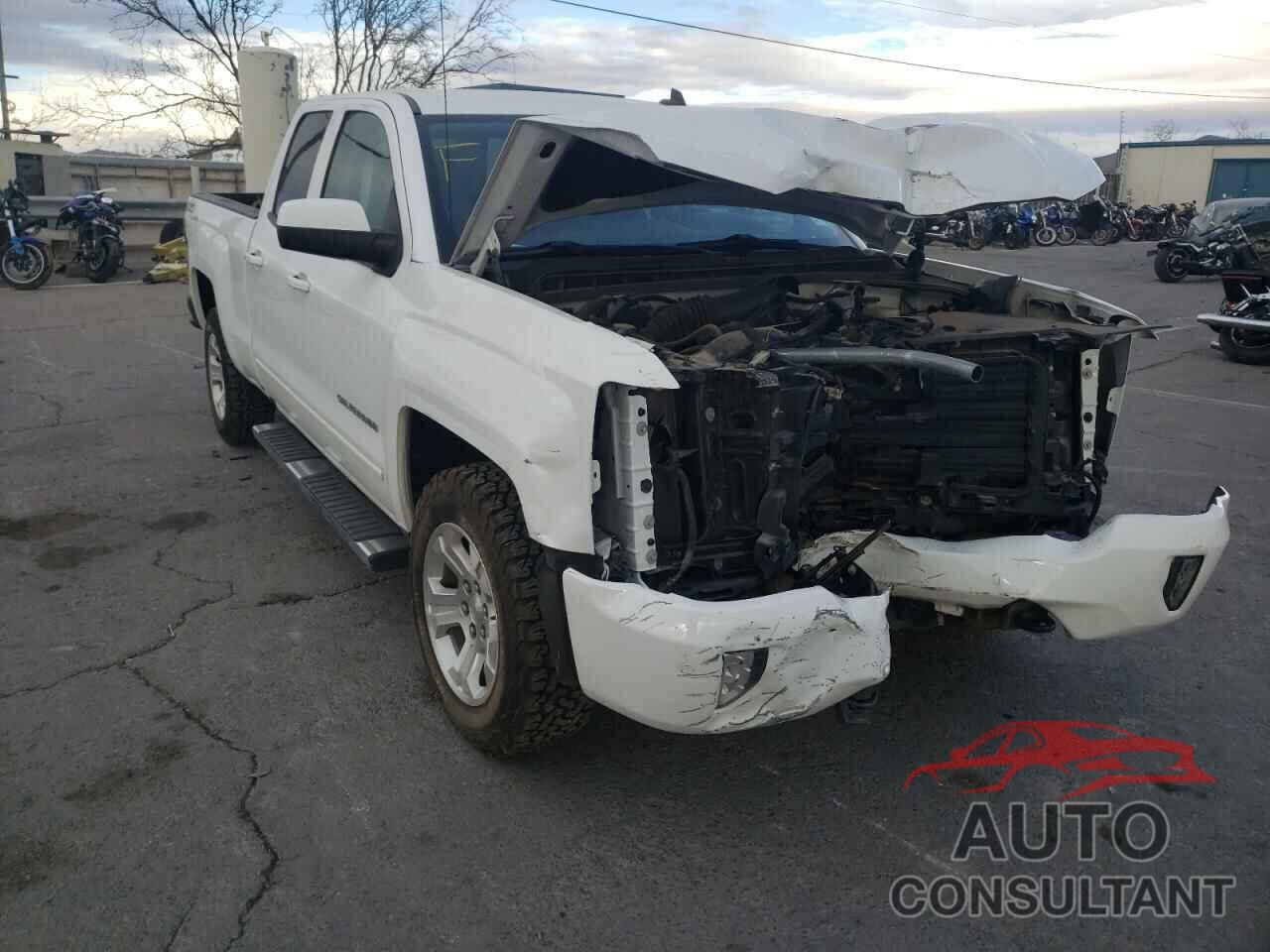 CHEVROLET SILVERADO 2018 - 1GCVKREC5JZ223199