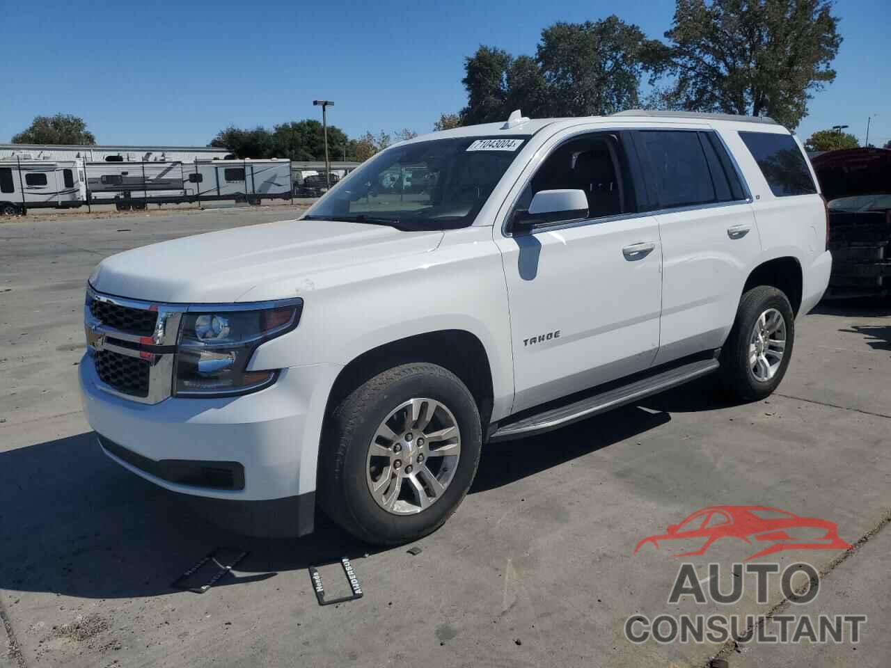 CHEVROLET TAHOE 2018 - 1GNSCBKC9JR134402