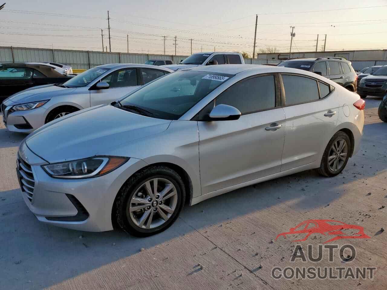 HYUNDAI ELANTRA 2018 - 5NPD84LF0JH269847