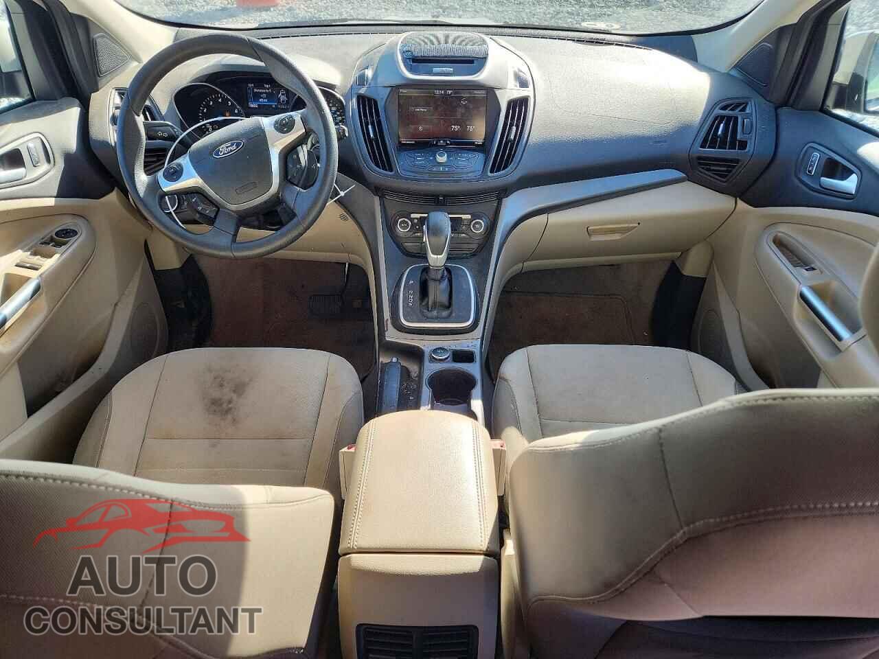 FORD ESCAPE 2013 - 1FMCU0GX4DUC31188