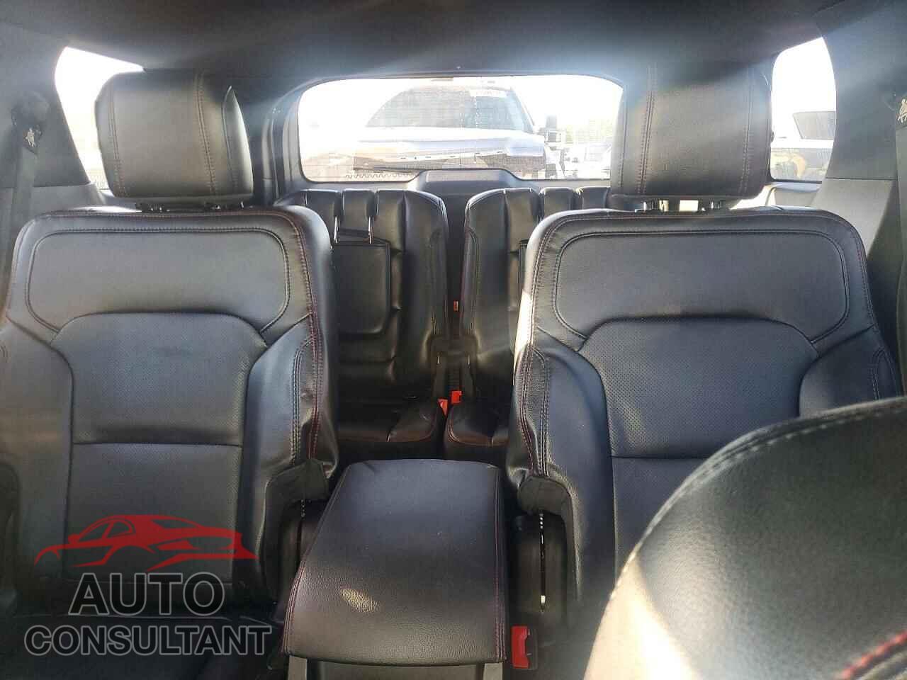 FORD EXPLORER 2018 - 1FM5K8GT2JGB98499