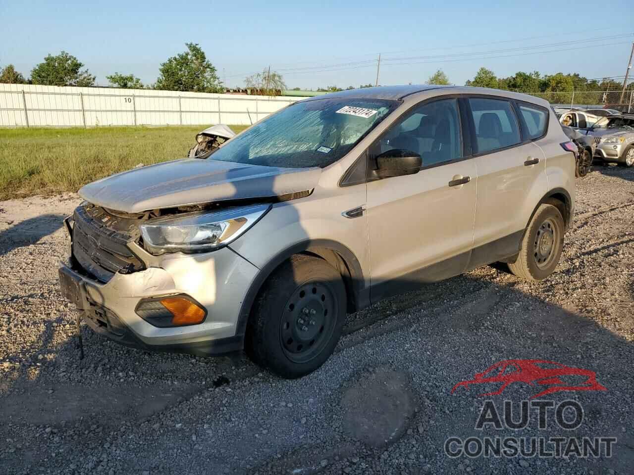 FORD ESCAPE 2017 - 1FMCU0F76HUB79215