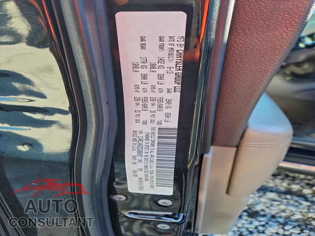 DODGE DURANGO 2013 - 1C4RDJAG2DC686057
