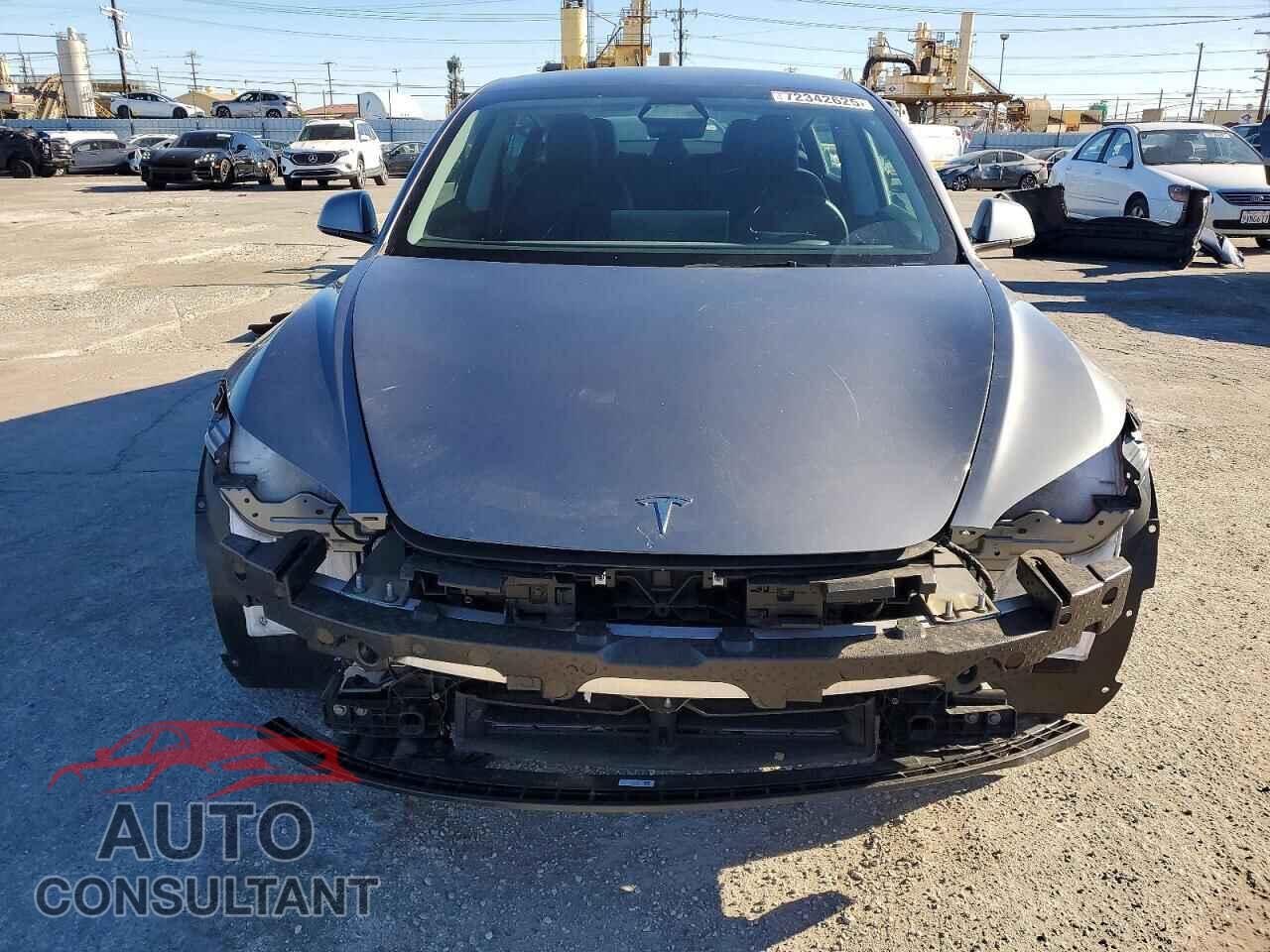 TESLA MODEL 3 2024 - 5YJ3E1EA4RF857295