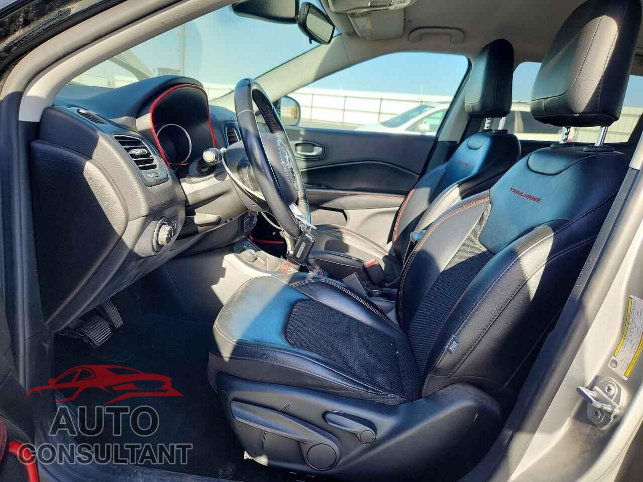 JEEP COMPASS 2019 - 3C4NJDDB6KT795910