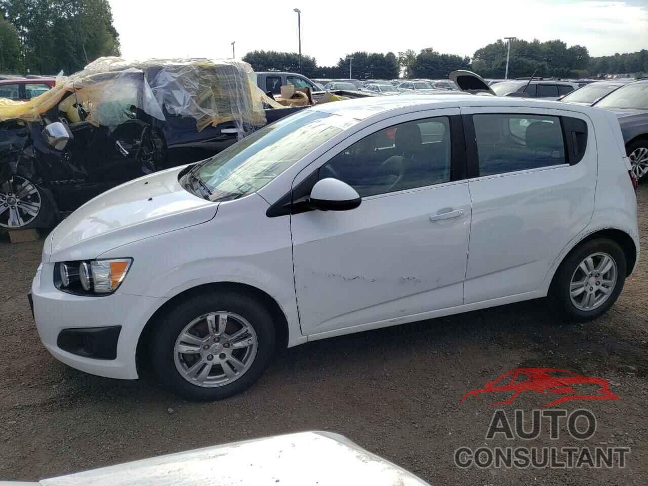 CHEVROLET SONIC 2016 - 1G1JC6SGXG4105455